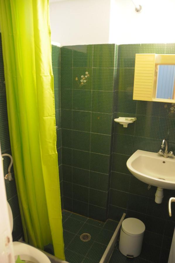 Chalikias Rooms Asprogerakata エクステリア 写真
